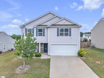 208 Bracken Woods Way active home in Bracken Woods, Piedmont, SC