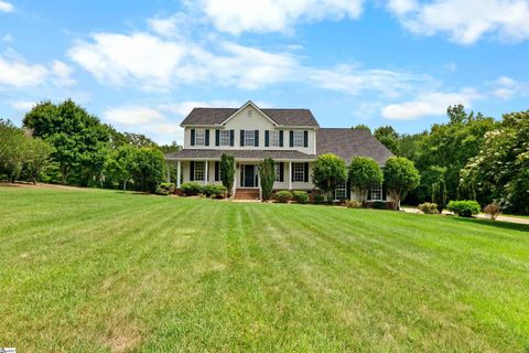 172 Oaklawn Road active home in Saddlehorn, Pelzer, SC