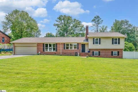 116 Galaxie Place