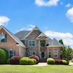 115 Gladstone Way