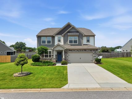 812 Barnum Court active home in Bird Quarry, Greer, SC