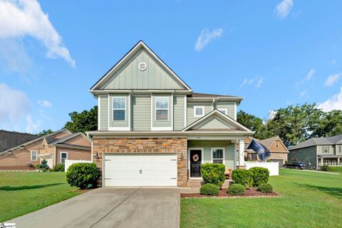Homes in Tucker Branch, Fountain Inn