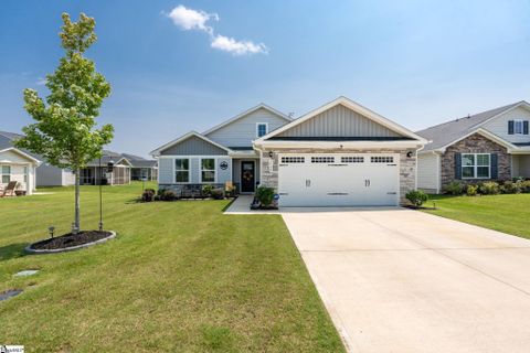 1064 Rev Robert Reid Street active home in Reidville Town Center, Reidville, SC