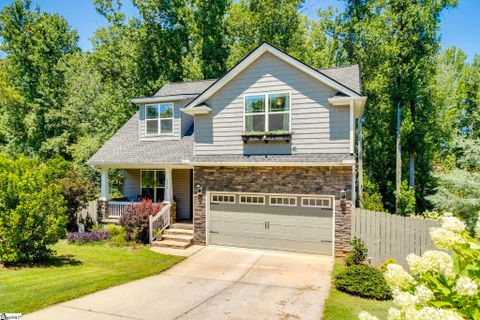 203 Nolan Road pending home in Points North, Travelers Rest, SC
