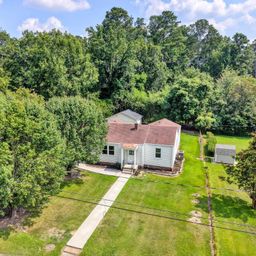 207 Elm Street