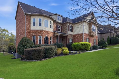Homes in Tuxedo Park, Greer