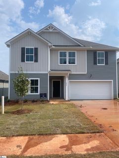 206 Green Pasture Road active home in Reedy Creek Estates, Fountain Inn, SC