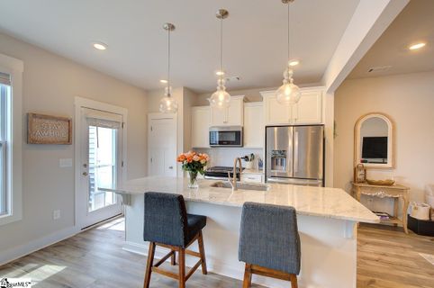 Homes in Monte Vista, Greenville