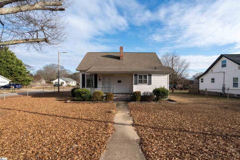60 Blake Street pending home in Dunean Mills, Greenville, SC