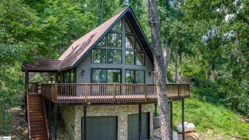 Homes in Whispering Falls, Pickens