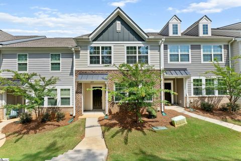 205 Stammer Lane active home in Wethington Place, Travelers Rest, SC