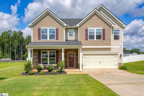 156 Silver Hill Lane active home in Greenbriar Meadows, Greenville, SC