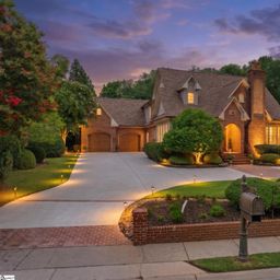 10 Knights Bridge Drive