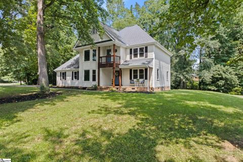 201 Hillpine Drive active home in Poinsettia, Simpsonville, SC