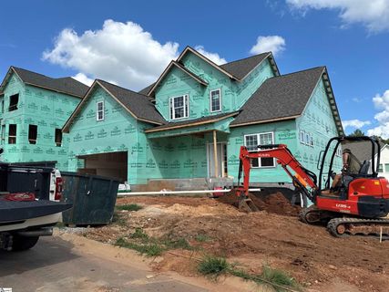 618 Creekway Court active home in River Reserve, Greer, SC