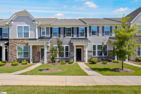 Homes in Hawkins Park, Travelers Rest
