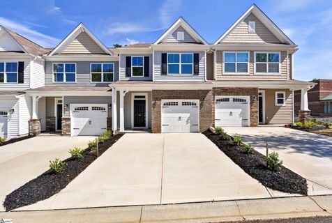 52 Fair Village Lane active home in Fairview Village, Simpsonville, SC