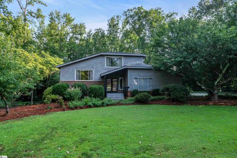 214 Whittlin Way pending home in Pebble Creek, Taylors, SC