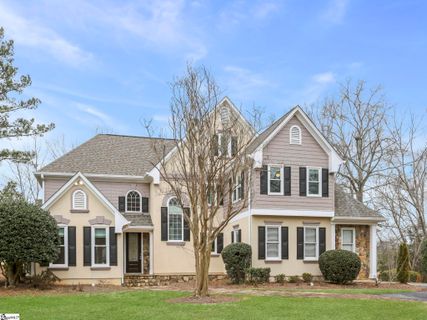 10 Torrey Pine Court active home in Carolina Country Club, Spartanburg, SC