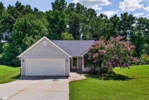 Homes in Granite Woods South, Greer