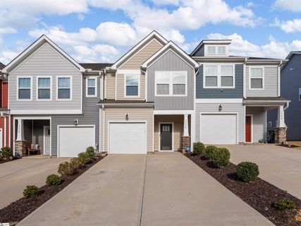 1550 Rivermeade Drive active home in Tyger Ridge, Moore, SC