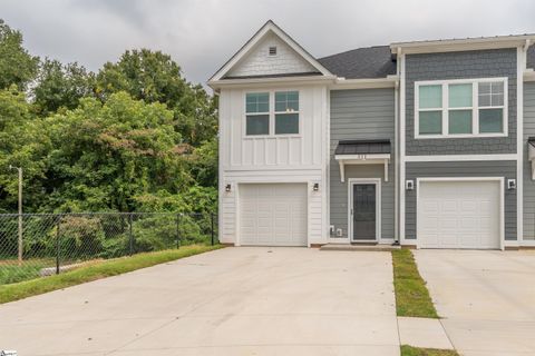 312 Lion Heart Lane active home in East Fairview Townhomes, Greer, SC