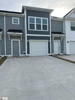 336 Lion Heart Lane active home in East Fairview Townhomes, Greer, SC
