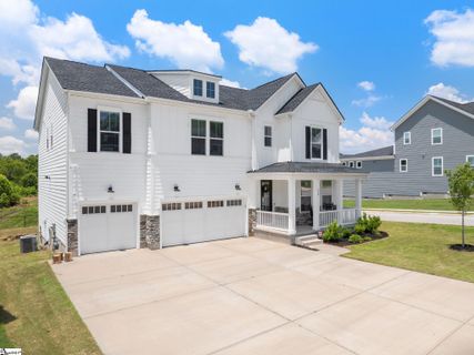 200 Coppa Court active home in Parklynn Hills, Fountain Inn, SC