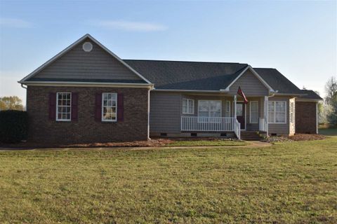 1561 Settle Road sold home in Carriage Park, Inman, SC