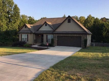 125 Blake Garrison Dr