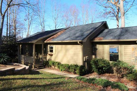 100 Amber Dr