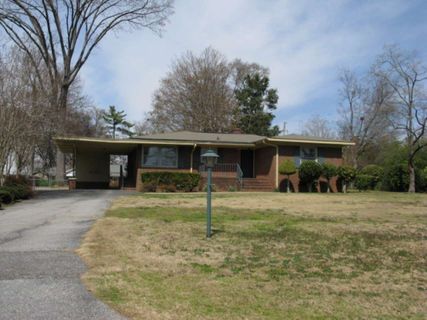 114 Loretta Dr