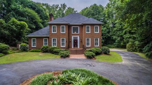 110 Williamsburg Drive sold home in Williamsburg Estates, Spartanburg, SC
