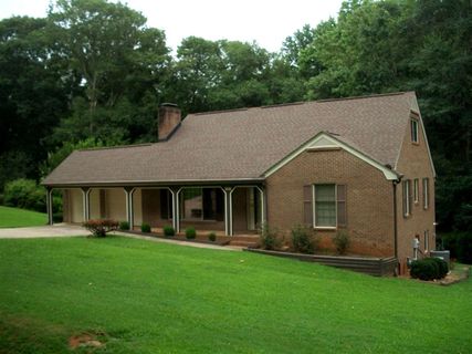 121 E Brookwood Lane sold home in Brookwood Estates, Cowpens, SC