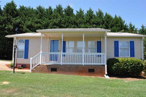 102 Falcon Ridge Dr. sold home in Falcon Ridge, Boiling Springs, SC
