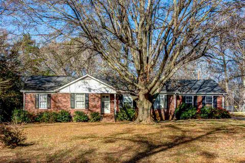 218 Woodley Road