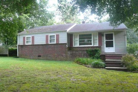 929 Barnwell Rd.