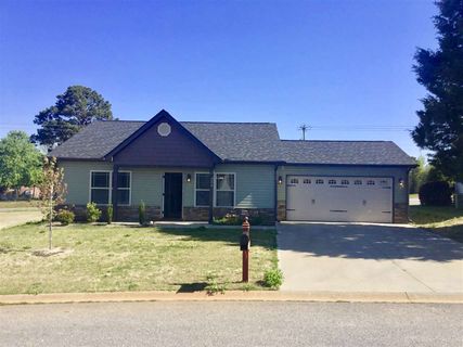 304 Gleaner Drive