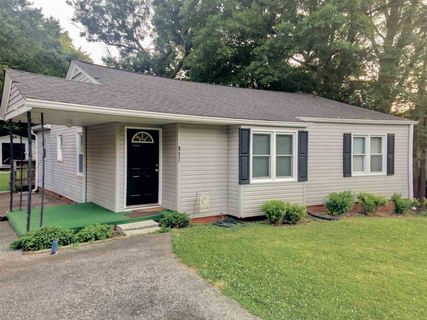 917 Barnwell Rd