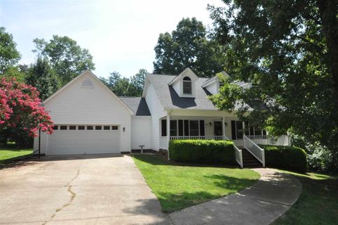 476 Cresthaven Drive sold home in Tyler Oaks, Boiling Springs, SC