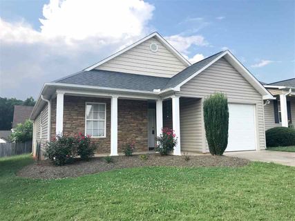 214 Frying Pan Ct sold home in Fawn Branch, Boiling Springs, SC