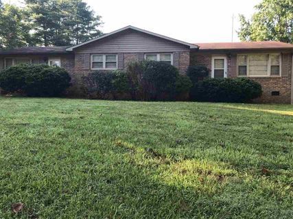 121 123 Pisgah Dr. sold home in Pisgah Forest, Spartanburg, SC
