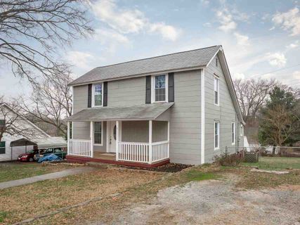 5 F Street
