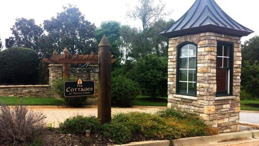 2035 Ivy Cottage Path (Lot 27)