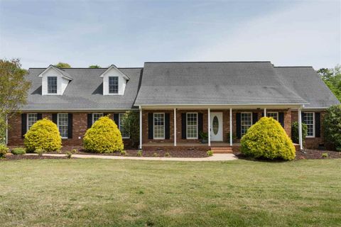 815 Redstone Drive
