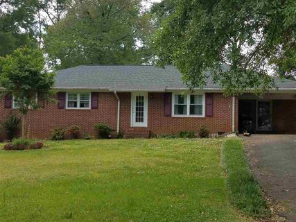 102 Woodbine Terrace