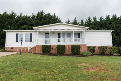 215 Kylene Court sold home in Falcon Ridge, Boiling Springs, SC