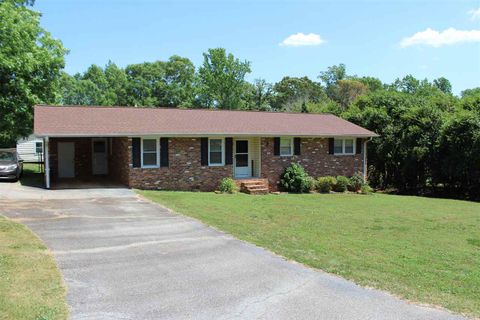 330 Rainbow Cir
