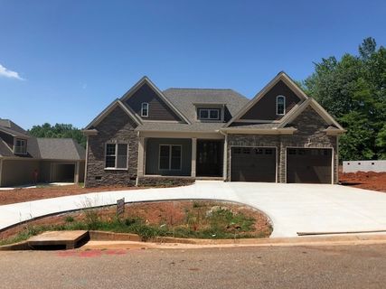 3060 English Cottage Way