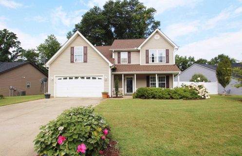 255 Basswood Rd